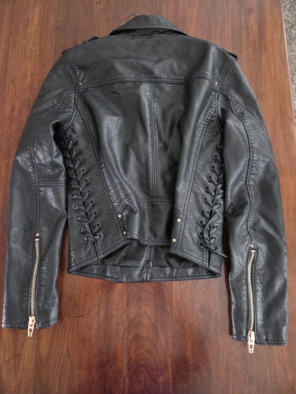 BLANK NYC Moto Jacket Vegan Leather Gold Accents Lace-up Side Waist Women Small - Picture 6 of 11